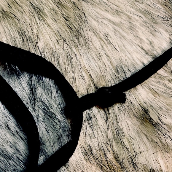 💙Embrace the Crazy Mask w/ Filter Pocket Bundle🖤 - Picture 3 of 5